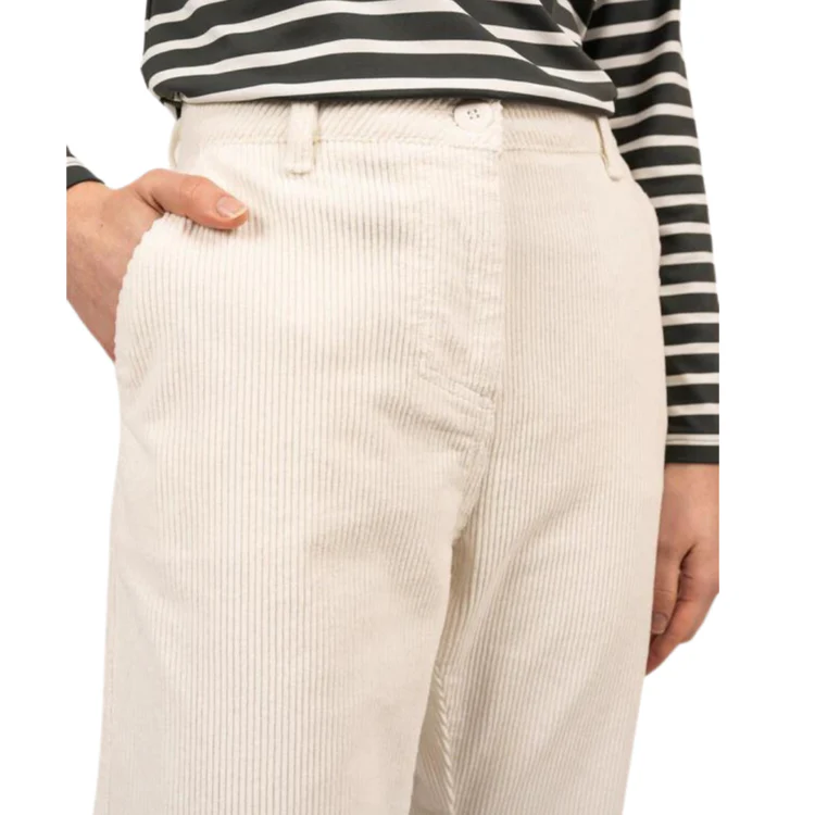 Pantalon de corduroy Tess Saint-James – Image 4