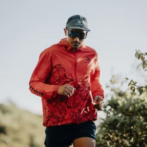 6814982A-8AC6-4BD8-AA9C-133648A5E1CE.jpgv1751351312 Veste coupe-vent Rubi